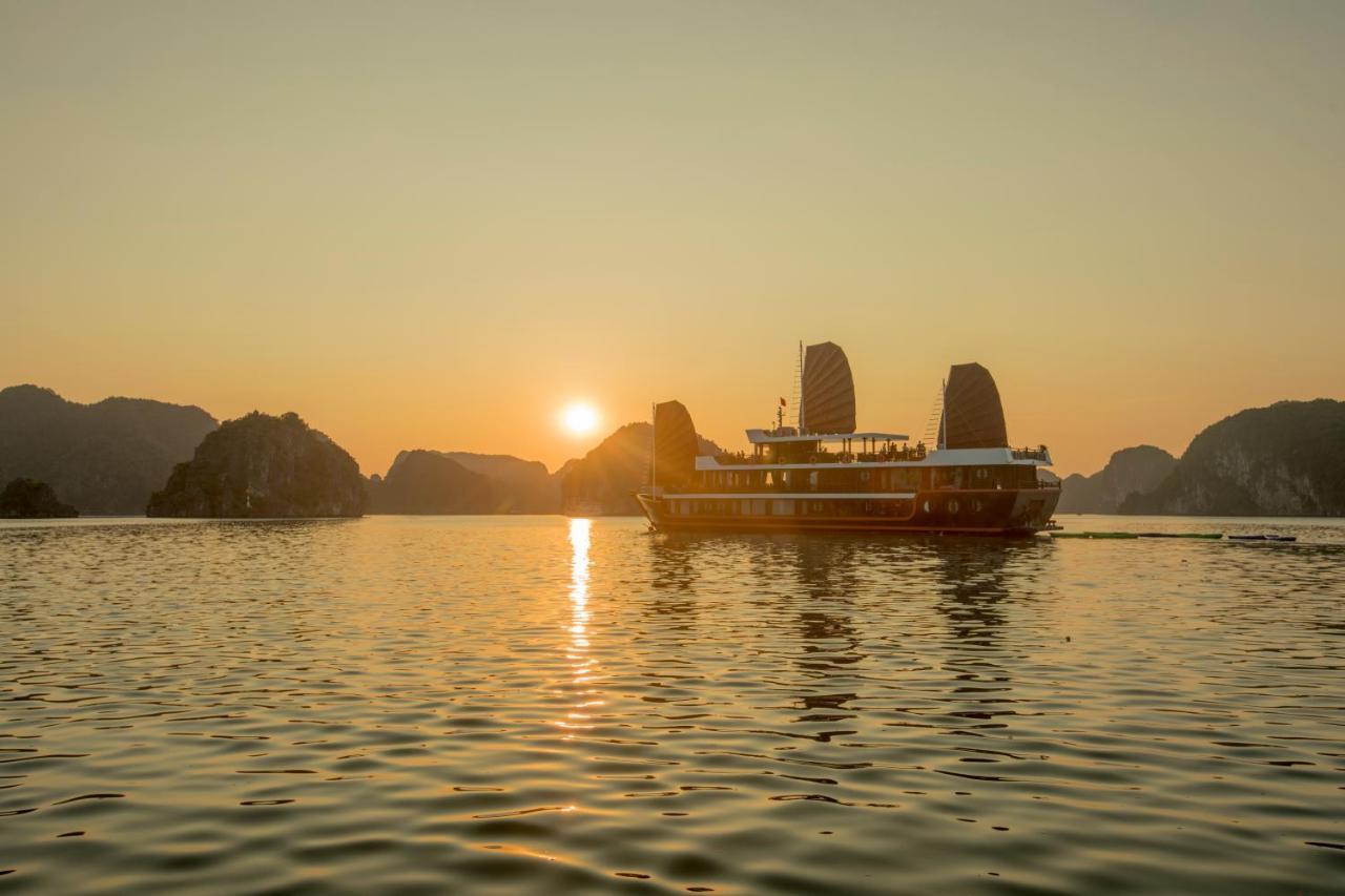 Cozy Boutique Cruise Hotel Dong Khe Sau Kültér fotó